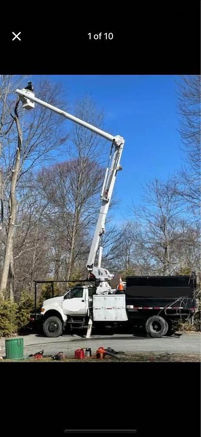 2004 Ford F 750 Altec 75' Boom Lift — Ford F 750 Altec 75' Boom Lift