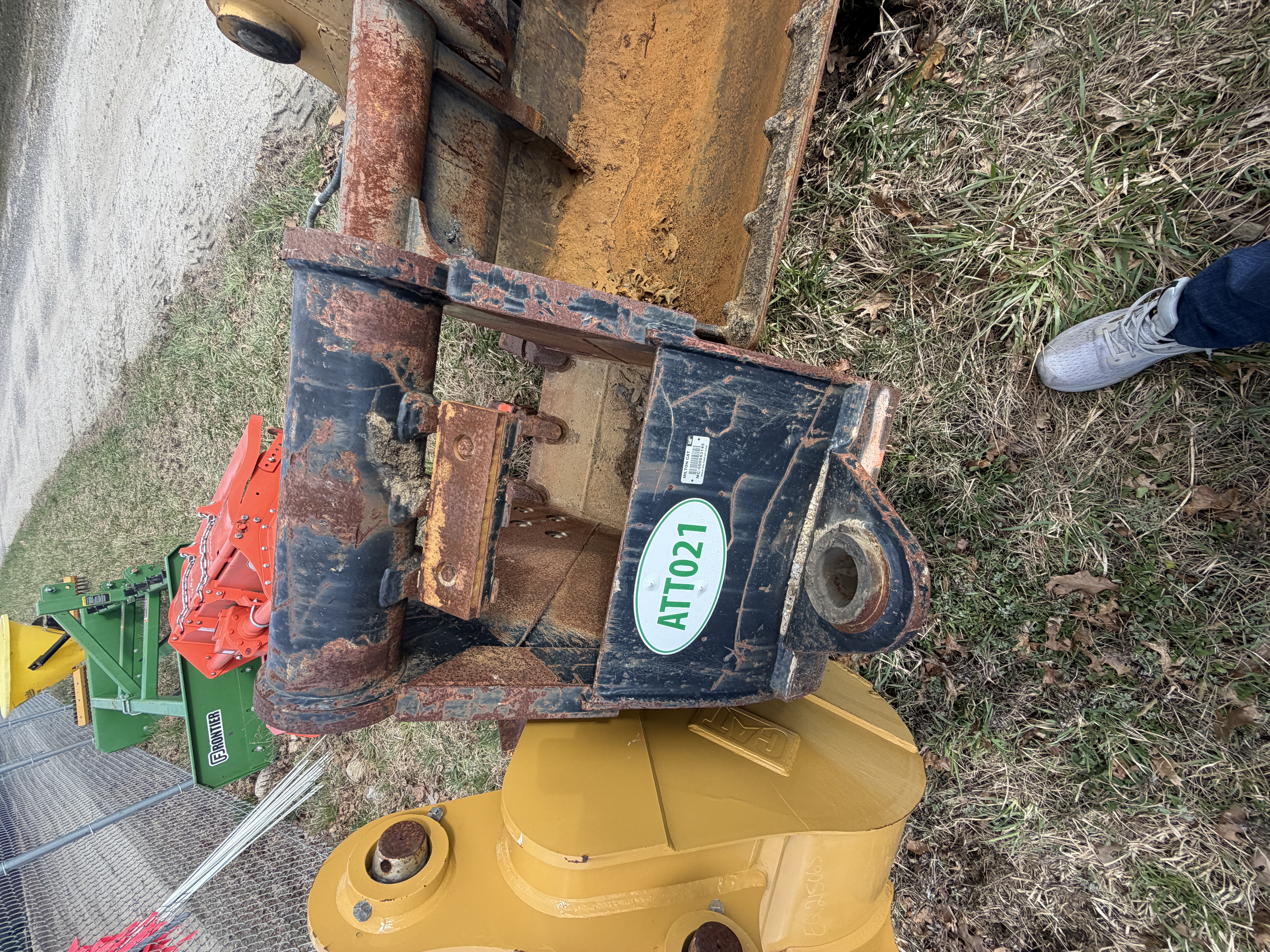 CAT 24in Trenching Bucket — Providence, RI — photo 4