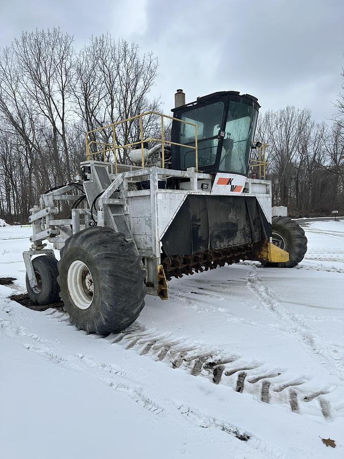 1999 KW 614 — KW 614