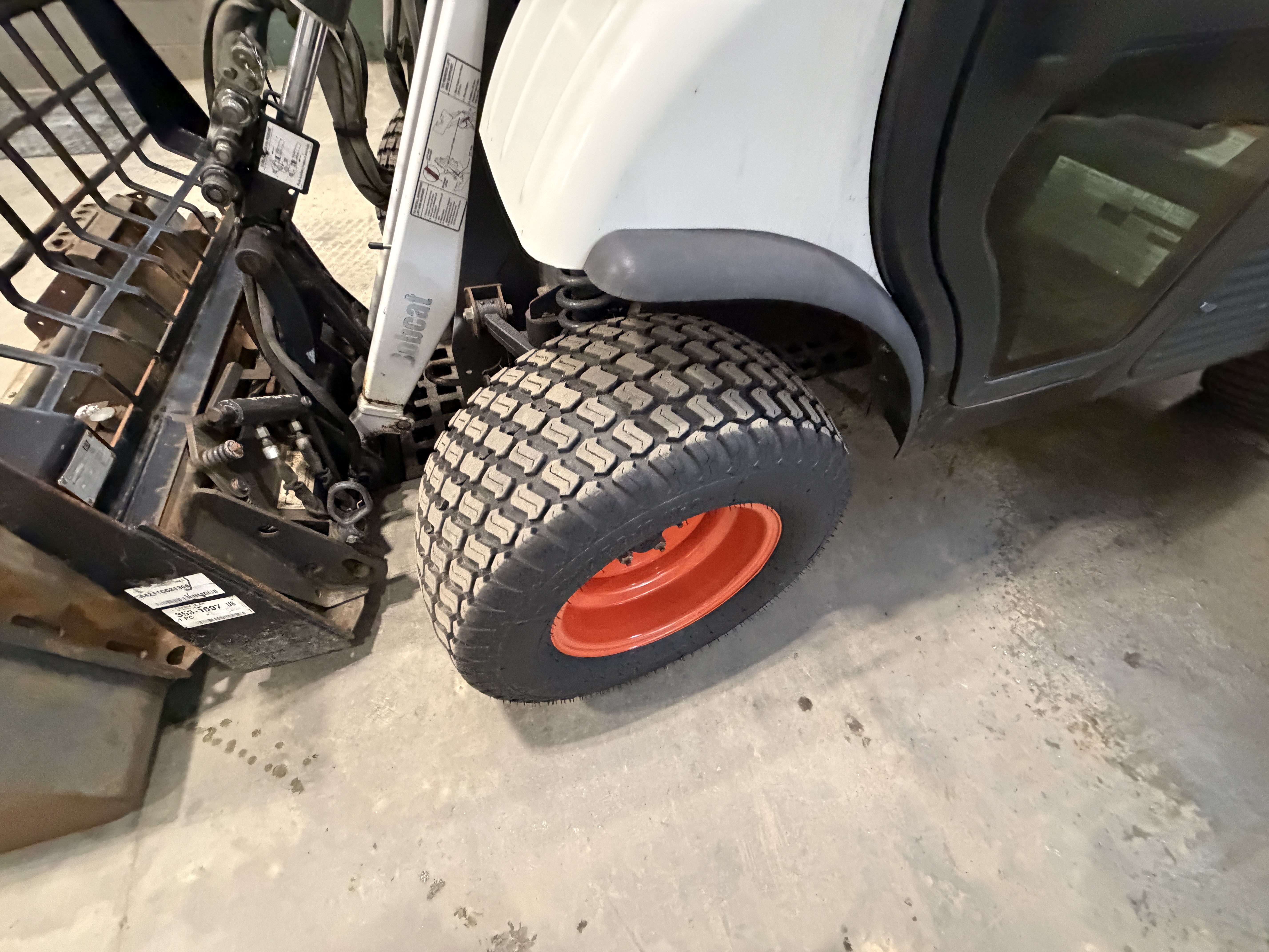2017 Bobcat T650 Compact Track Loader — Providence, RI — photo 2