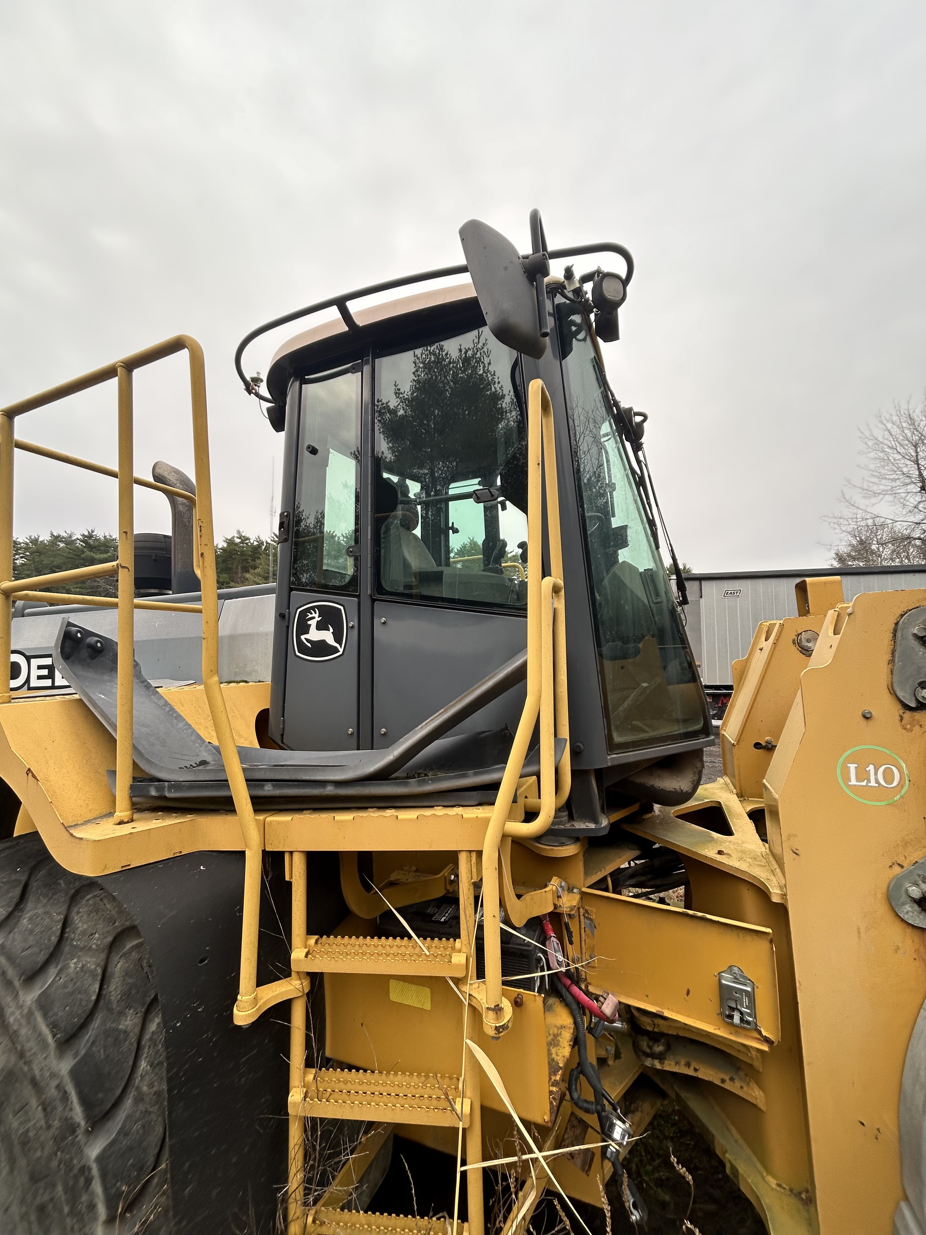 John Deere  — John Deere 824K