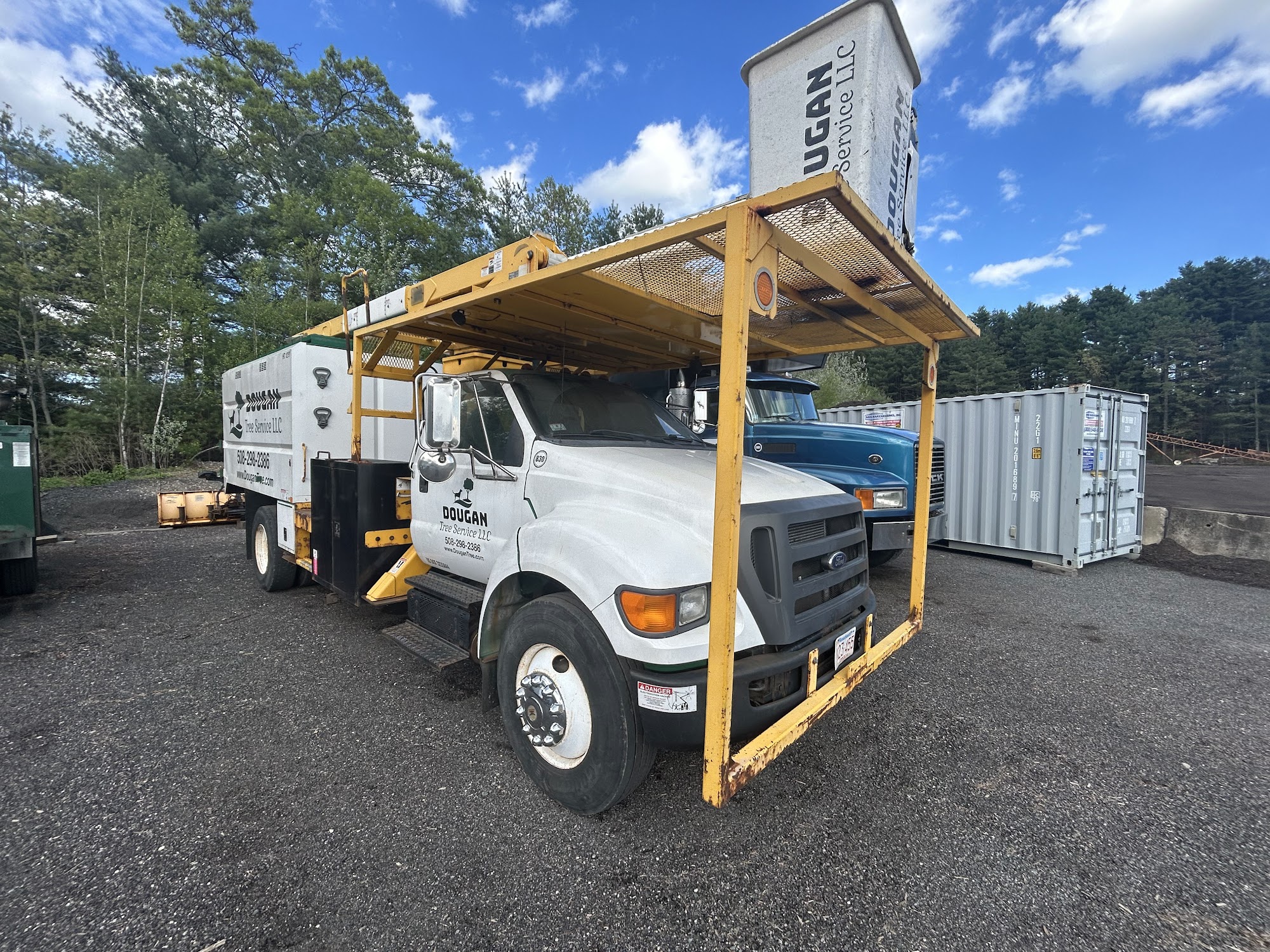 2011 Ford F-750 Bucket Truck — Ford F-750 — Wrentham, MA