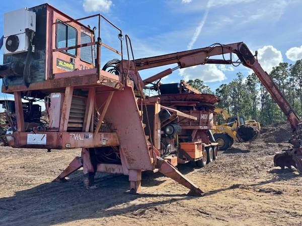 2002 Morbark 1300 tub grinder — Morbark 1300 — Granite Falls, NC