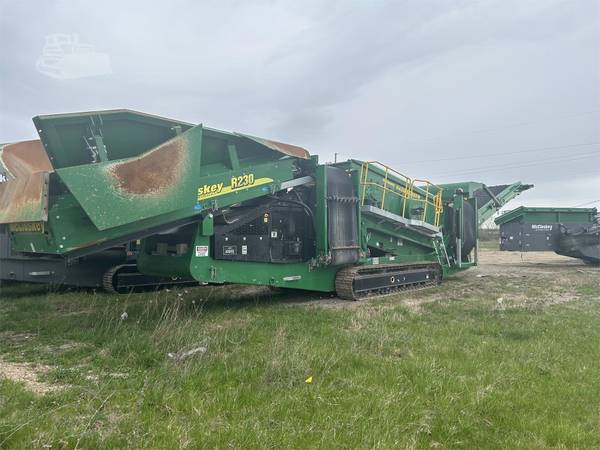 2022 McCloskey R230 — McCloskey R230