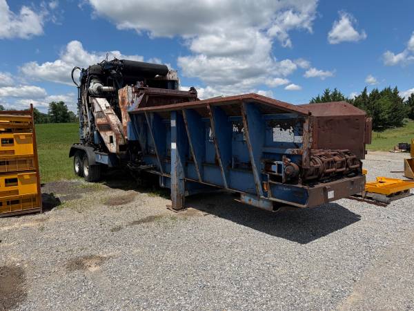 2002 Peterson 2400 Horizontal Grinder — Peterson 2400