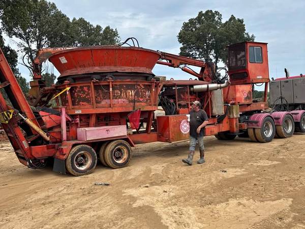 1993 Morbark 1100 Tub Grinder — Morbark 1100 — Granite Falls, NC