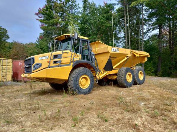 Bell B30E Articulated Dump Truck with Tailgate — Bell B30E