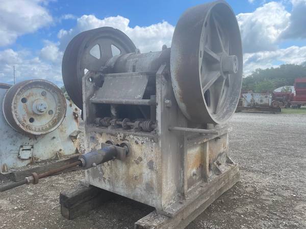 CEDAR RAPIDS 25 X 40 JAW CRUSHER WITH AUTOMATIC RELIEF — Cedarapids