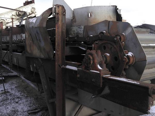 32 X 25' APRON FEEDER