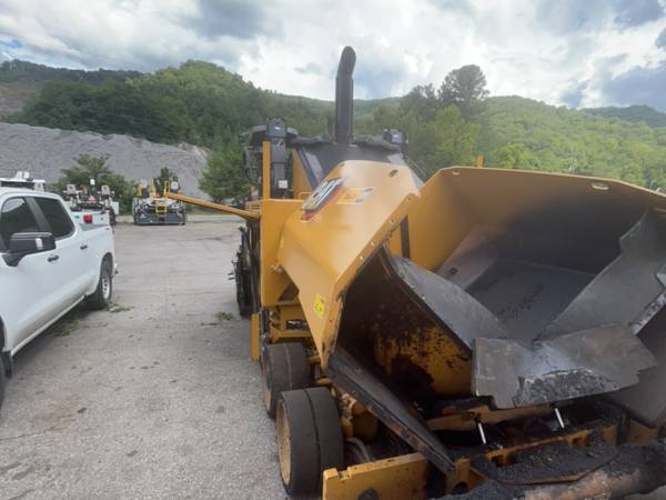 2025 Caterpillar AP600 Asphalt Paver — Caterpillar AP600 — North Charleston, SC