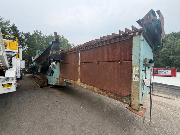 2011 Powerscreen Chieftain 2100X — Powerscreen Chieftain 2100X — Franklin, MA