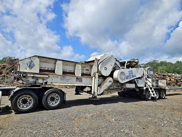2013 Diamond Z 6000 Horizontal Grinder — Diamond Z 6000 — Wrentham, MA