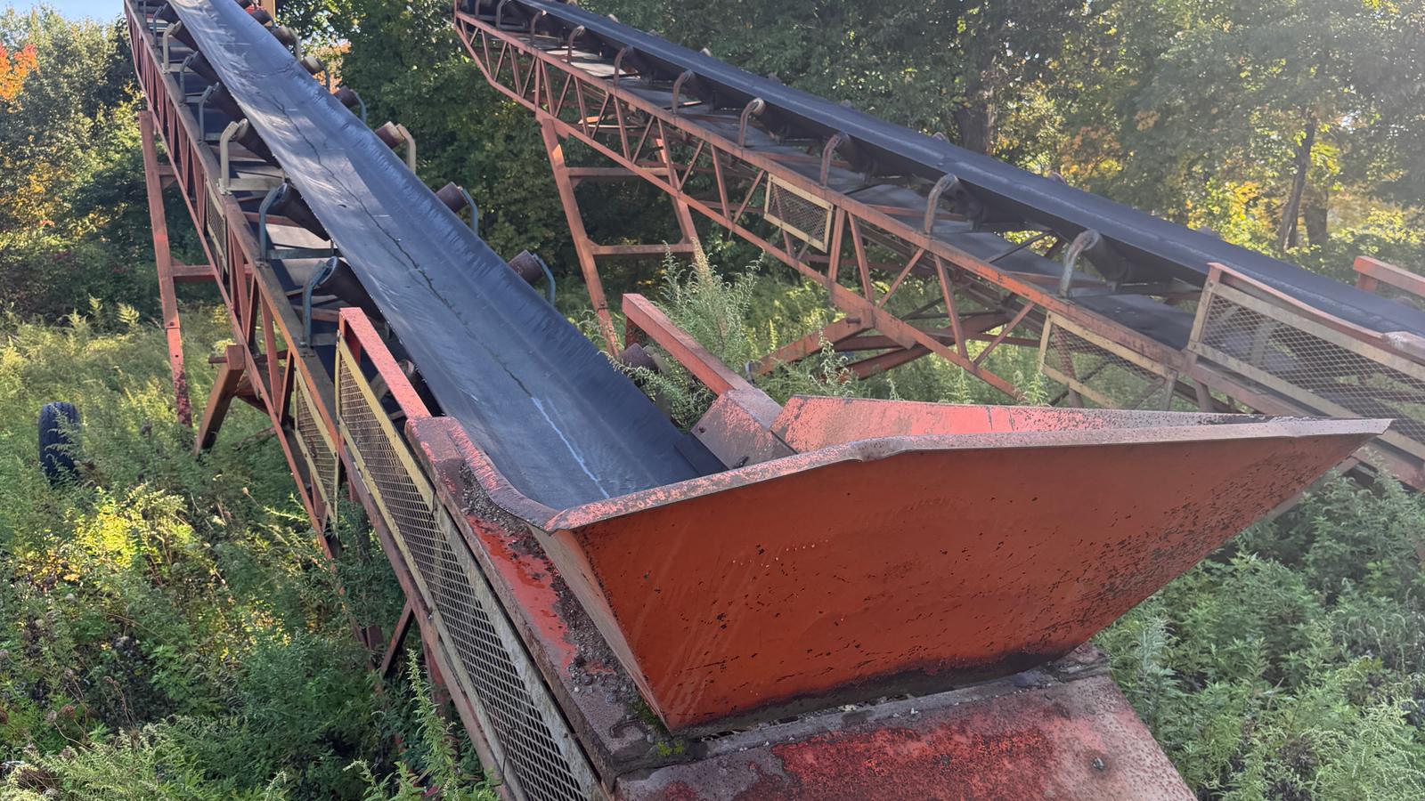 EAGLE 40' WHEELED STACKING CONVEYORS (PAIR)