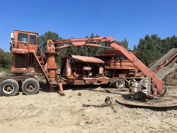 2002 MORBARK 1300 — Morbark 1300 — Alma, Michigan