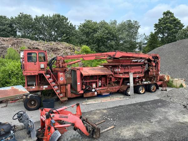 2003 Morbark 1300B Tub Grinder — Morbark 1300B — Newport, RI