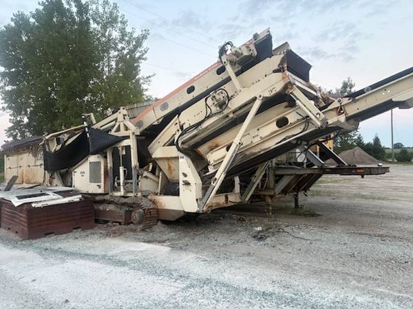 2003 Metso Nordberg ST348 Tracked Screen — Metso Nordberg ST348 — Upper Sandusky, OH