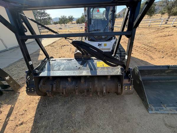 2025 BOBCAT T770 — BOBCAT T770 — Caliente, California