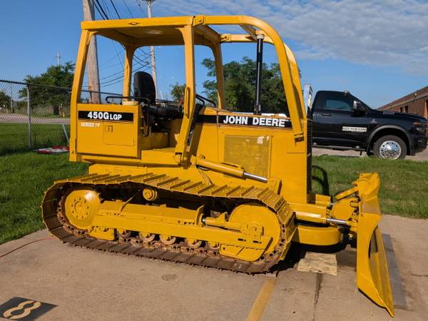 1999 John Deere Dozer 450G LGP — John Deere 450G LGP — Cleveland, OH